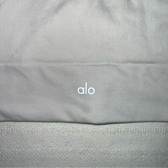 Alo Yoga Seamless Delight High Neck Bra Womens Size L Athleisure Lounge Workout - Picture 6 of 9